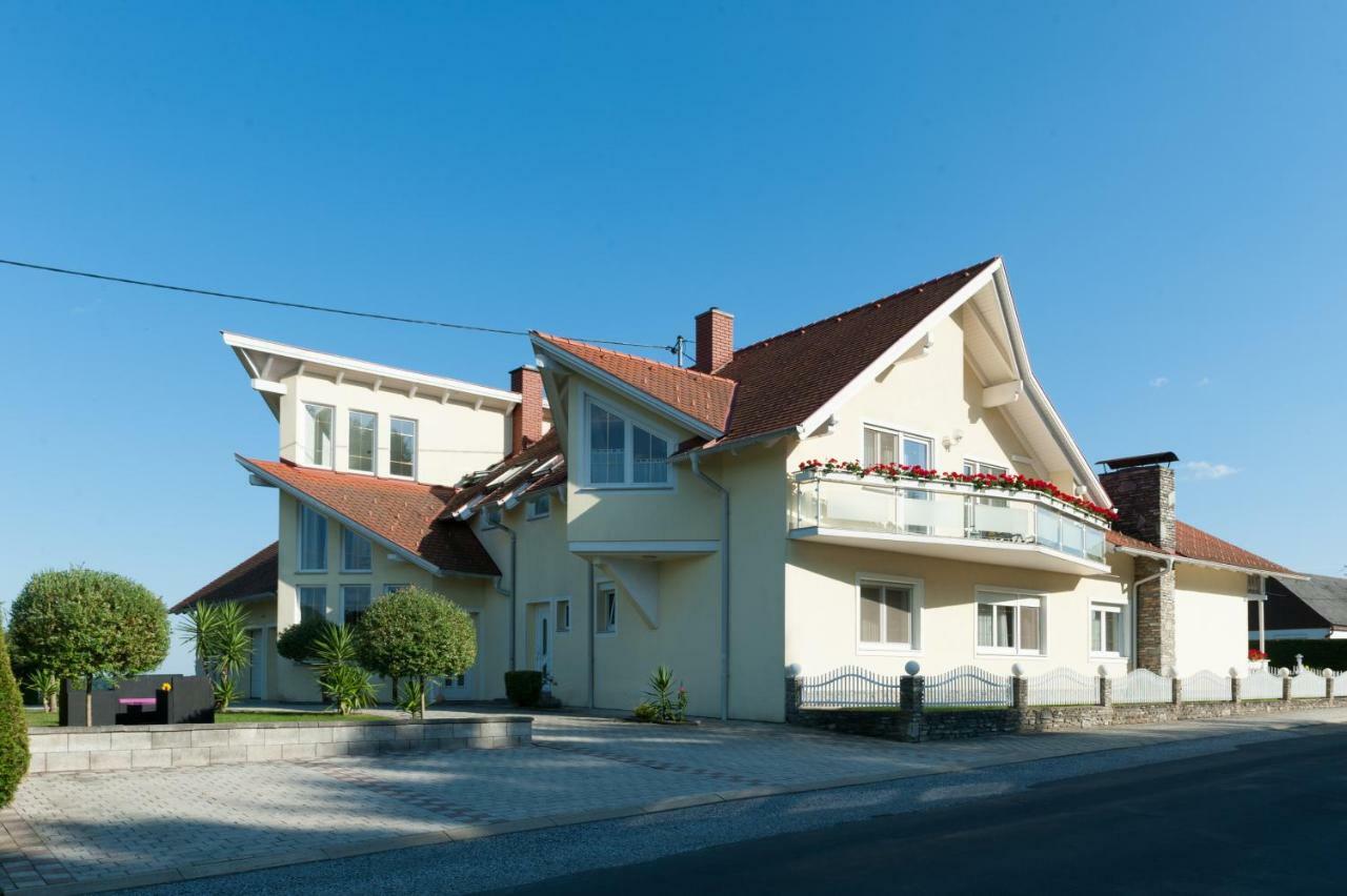 Appartement Schober Kukmirn Exterior foto